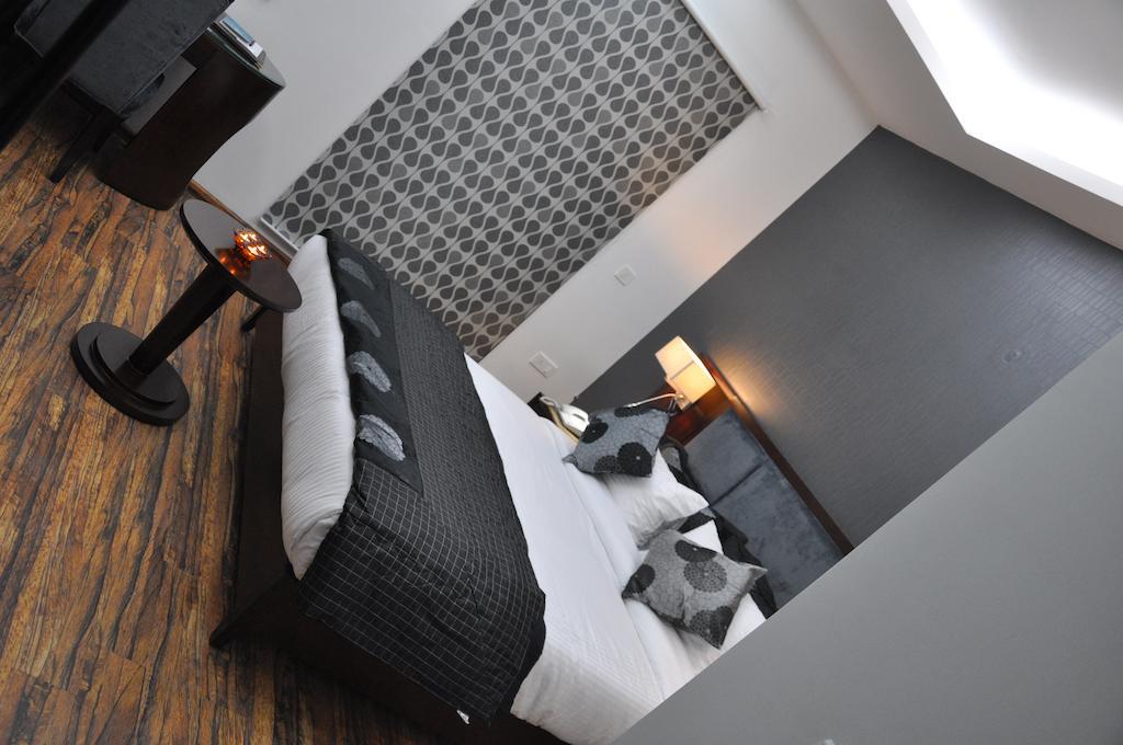 Hotel Prem Plaza Карнал Экстерьер фото